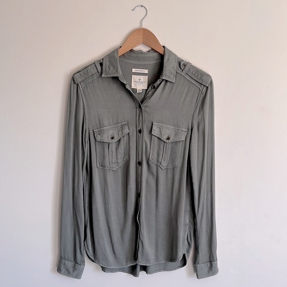 American Eagle Boyfriend Fit Button Down Blouse - Picture 1 of 6